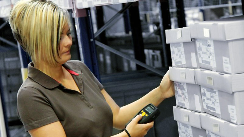 Scanning serial numbers for inventory management